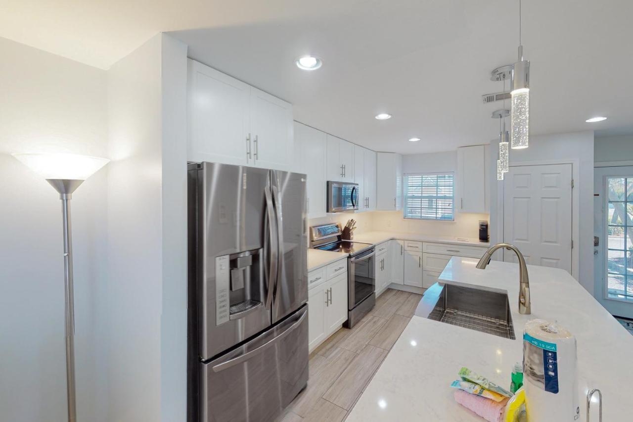 Summer Lake Townhomes 1 デスティン エクステリア 写真