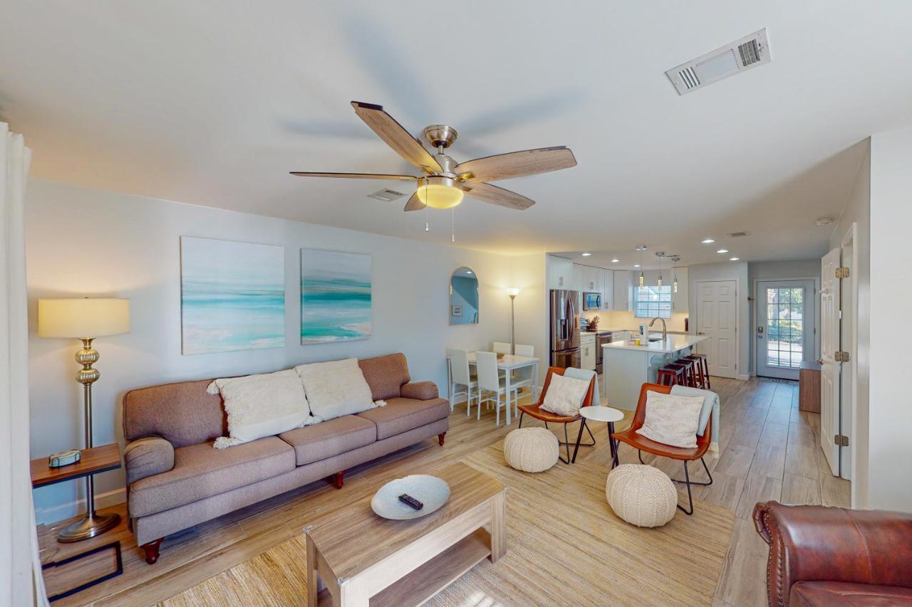 Summer Lake Townhomes 1 デスティン エクステリア 写真